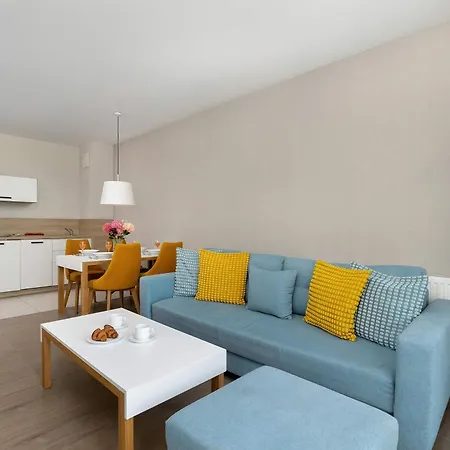Bel Mare C104 Nowoczesny Z Ogrodem I Tarasem By Renters